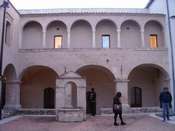 Lo spazio aperto nella ex sede conventuale di San Pasquale