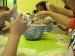 I bambini con 'le mani in pasta'