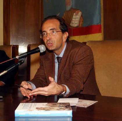 Il giornalista Gigi Di Fiore a Lucera racconta 150 anni di unità 'al contrario'
