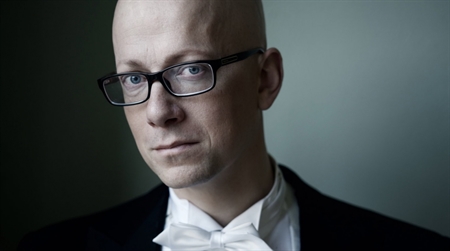 Per Gli Amici della musica di Lucera, Simon Robinson interpreta i lieder di Schubert