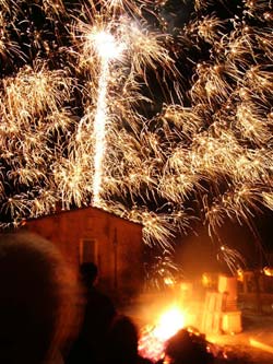 Alberona, lo spettacolo dei fuochi di Sant'Antonio